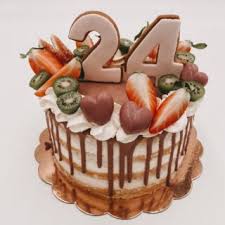 In the portfolio below, you'll see a sampling of some of chelsea's best wedding, groom's, and celebration cakes. Lovely Pie Backen Cake Design Geschenkideen Und Party Zubehor