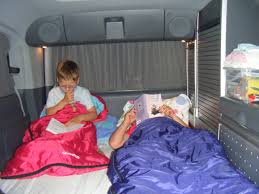 Mercedes Viano Marco Polo Vs Volkswagen T5 California Page 1