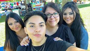 ❤️ Open Today! ❤️‼️ •Kenosha: 5821 6th Ave: 11am-7pm 🧋 •Pleasant Prairie  RecPlex: Ice plex: 9am-8pm🧊 What's your go to drink from Smar-Teas? 👀