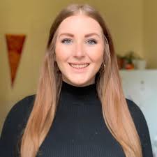 Taylor Elliott's Instagram, Twitter & Facebook