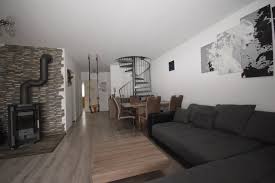 Um die entwicklung der letzten jahre sichtbar zu machen, wertete wohnung.com angebote aus den letzten 9 jahren aus. Friedrichshafen Jettenhausen Moderne Neu Renovierte Maisonettewohnung Immobilien Sterk Ravensburg