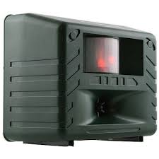 Best solar ultrasonic pest repeller reviews. Bird X Yard Gard Ultrasonic Electronic Animal Repeller Safer Than Traps Covers 4000 Square Feet Deer Rabbits Skunks Squirrel Stray Cats Walmart Com Walmart Com