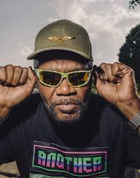 The return of Captain Sky