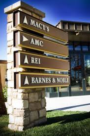 25 Beste Ideeen Over Restaurant Signage Design Monument Signs Signage