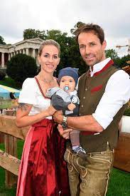 Er hat laut medienberichten seine schwangere freundin laura geheiratet. Get Laura Hirscher Babybauch Pics Trending Now