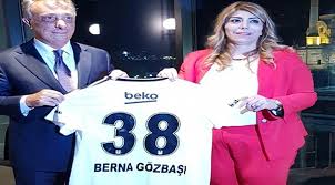 Süper lig'in ve kayserispor'un ilk kadın kulüp başkanı berna gözbaşı, kamuoyunun merak ettiği kayserispor'un kadın başkanı berna gözbaşı hakkında bilgi edinmek isteyen vatandaşlar, internet. Kayserispor Baskanina Besiktas Formasi Kayseri Ilk Haber