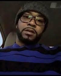 Gavin Donald's Instagram, Twitter & Facebook