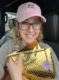 Want to “Test Drive” what has helped me lose 70 lbs, increase my energy and  made me just HAPPIER??? Comment DRIVE below 👇 This pack includes: * 7  servings of my ketone