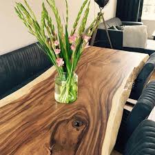 Vous y trouverez les meilleures pièces uniques ou personnalisées de nos tables de cuisine et de salle à manger boutiques. Table En Bois Massif Suar Van Elsen Wood