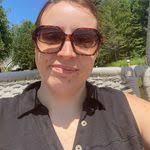 Dana Depetro's Instagram, Twitter & Facebook