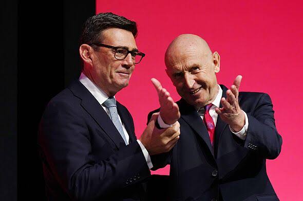 Volodymyr Zelensky issues stunning 7-word warning to John Healey hours before Budget | Politics | News | Express.co.uk
