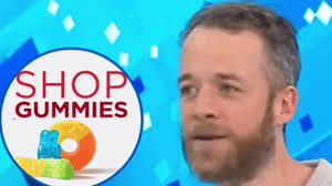 Scary' deepfake video of Hamish Blake flogging weight loss gummies prompts  warnings from the star