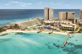 Located on tulum avenue in downtown cancun, it's also very convenient for the airport, which is only 20 minutes away. 15 Best All Inclusive Resorts In Cancun The Crazy Tourist