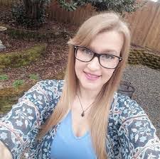 Karen Weems's Instagram, Twitter & Facebook