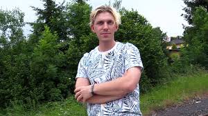 Czech Hunter 752 Gay Porn Video of Czech Hunter | GayMobile.fr