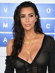 Paso a paso para crear el look de cabello de efecto mojado ...
