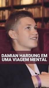 Damian Hardung em uma viagem mental., Pra quem não sabe na série Club der  roten Bänder, o personagem do Damian, Jonas, e o personagem do Tim Oliver,  Leo, fazem uma viagem mental, que seria pensar em ...