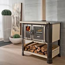 Cuisiniere A Bois Cadel Tilde Cuisiniere A Bois Cuisiniere Cuisines Industrielles Rustiques