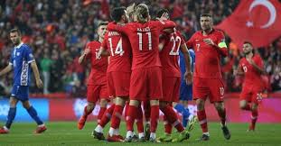 Türkiye ile i̇talya karşılaşması 11 haziran günü saat 21:00'de başlayacak. Turkiye Italya Maci Ne Zaman Saat Kacta Hangi Kanalda Euro 2020 Turkiye Maclari Ne Zaman Takvim