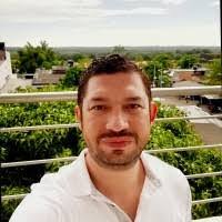 Ernesto Roa's Instagram, Twitter & Facebook