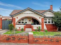 Find historic australian home loan interest rates, the historic rba cash rate and more rate monetary policy is the reserve bank of australia's responsibility. Renovating Old Homes From The 1960s