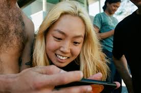 FOLLOW CAM :: Eunice Chang's Date With a Double Set