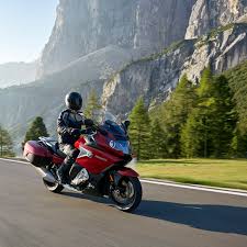 Bitte mit vor und nachteile der motoren und beschleunigung.(318i 4 zylinder 2,0 liter und 320i 6 zylinder 2,2 liter). Bmw K 1600 Gt Fahrbericht Bilder Daten Preis Adac
