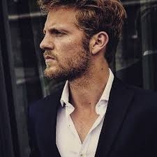 Kräuterwandern mit den kräuterexpertinnen gita &carola aus münchen. Niklas Osterloh Fotos Facebook