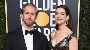 Anne hathaway s best hairstyles from long to. Drama Um Anne Hathaway Kann Sie Keine Kinder Bekommen Promiflash De