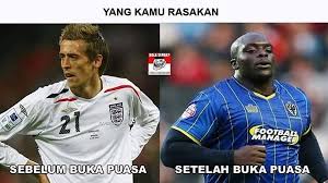  15 Meme Kocak Sepak Bola Spesial Ramadan Ini Bikin Kamu Ketawa Puas Sepak Bola Meme Sepak Bola Meme