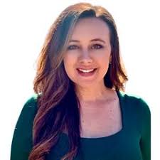 Crystal Runyon's Instagram, Twitter & Facebook