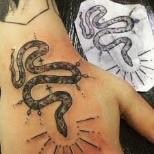 Nadas Loop Puhu Enyakinmeyhane Takinti Bodrumbalikcisi Tunalihilmi Kizilay Ankara Tattoomodels Tattoo Dovme Kalicima Tattoos Tribal Tattoos Tribal