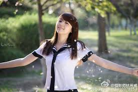 摄影师林希威:希威社征集2015年外拍和私房模特。要求年龄18-24.身高165+。面容姣好有自信。希威社官网：www.isivvi.com  能做的模特或者新人，只要你有这个愿望都可以加我微信：linsivvi. 桃子圈