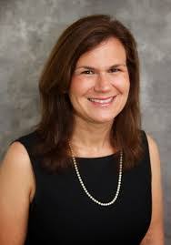 Kelly Gill's Instagram, Twitter & Facebook