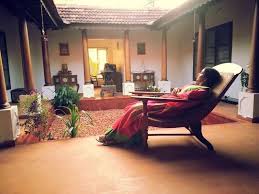I Love This Interior Courtyard This Is From Famous Picture How Old Are You Traditional House Plans Kerala House Design Indian Home Design