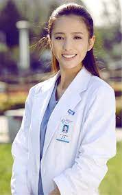 女 医生