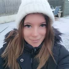 Hi everyone, what signs are there when it comes to someone that might have  dementia