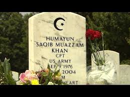 Flowers on the grave islam. Video Visitors At Grave Of Muslim U S Soldier Youtube