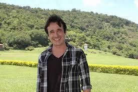 O progressistas (pp) negocia a filiação de mais dois ministros do governo bolsonaro. Caio Junqueira Apresenta Sinais De Melhoras Diz Site