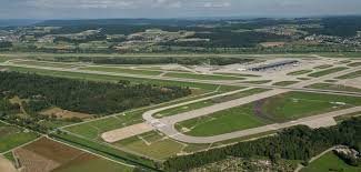 Der flughafen wurde mehrfach ausgezeichnet, unter anderem als „führender flughafen europas und. Pistenverlangerungen Flughafen Zurich Austausch Zwischen Kanton Und Gemeinden Top Online