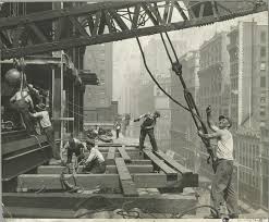 20 Incredible Photos Of The Construction Of The Empire State Building Empire State Building Lewis Hine Empire State