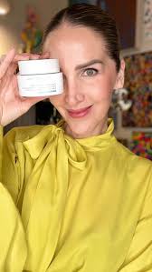 No todo son serums también debemos usar mascarillas en nuestra piel., Un  producto para prevenir y retrasar los signos del envejecimiento , Esta  mascarilla de 10 minutos de Clarins hará que tu piel se ...