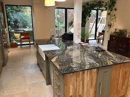 Page 2 | see our range of ceramic kitchen sinks are often chosen for their traditional looks, perfectly suited to classical and traditionally styled kitchens. Any Kitchen Sink Experts Here What Kind To Get Page 1 Homes Gardens And Diy Pistonheads Uk