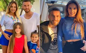 Büyük, tepkiler sonrası videoyu sildi. Besiktas Taraftarindan Adem Buyuk Un Esine Ahlaksiz Kufurler Internet Haber