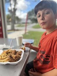 Maria Petit, 227 E Lake Ave, Auburndale, FL 33823, US