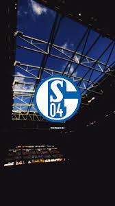 Lade dir dein exklusives fc schalke 04 wallpaper auf dein handy und gestalte dir damit dein individuelles smartphone mit deinem lieblings spieler. Wallpaper Schalke 04 Emblem