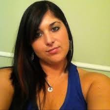 Amanda Laipple's Instagram, Twitter & Facebook