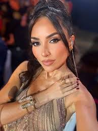 Liz Fontanez's Instagram, Twitter & Facebook