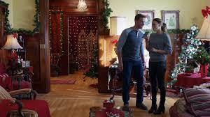 Two journalists who have nothing in common except working for the same online publication volunteer for a writing assignment on christmas, but a snowstorm forces their. Snowed Inn Christmas Official Trailer Premieres Saturday December 16 At 8 7c Lifetime Video Dailymotion