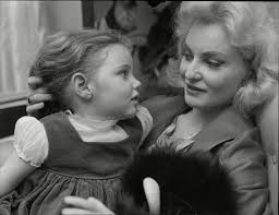 Diane Cilento Actress Her Daughter Giovanno 新闻传媒库存照片- 库存图片| Shutterstock  Editorial